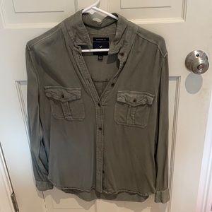 American Eagle Button Down shirt
